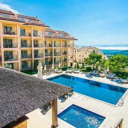 Wyndham Residences Kusadasi Golf And מלון 5*