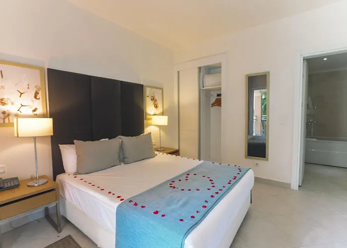Wyndham Residences Kusadasi Golf And
